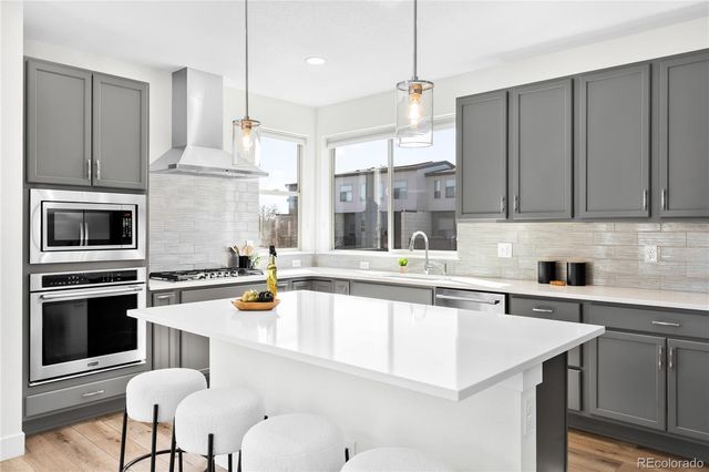 2522 N Moline Street, Aurora, CO 80010