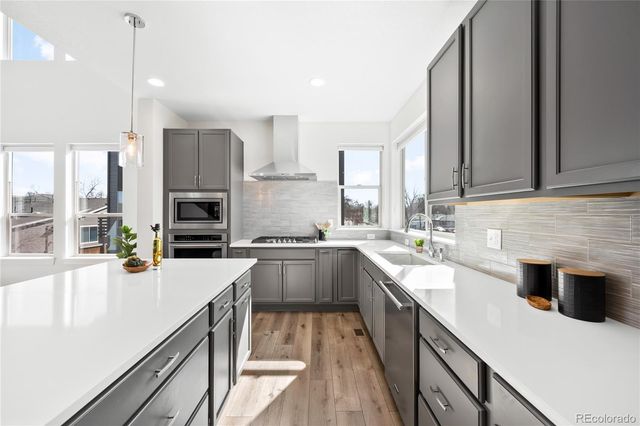 2522 N Moline Street, Aurora, CO 80010