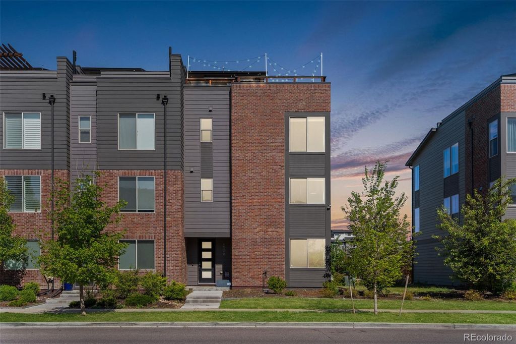 2522 N Moline Street, Aurora, CO 80010