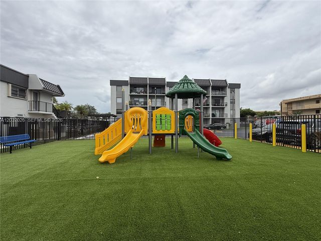 10413 N Kendall Dr B208, Miami, FL 33176