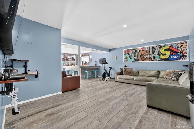 2066 Route 6, Middletown, NY 10940