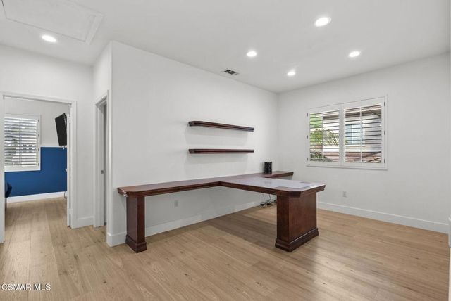 2648 Fallen Leaf Court, Simi Valley, CA 93063