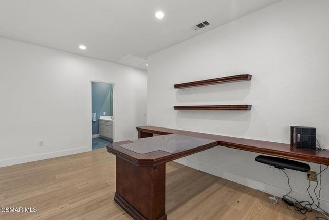 2648 Fallen Leaf Court, Simi Valley, CA 93063