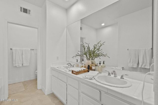 2648 Fallen Leaf Court, Simi Valley, CA 93063