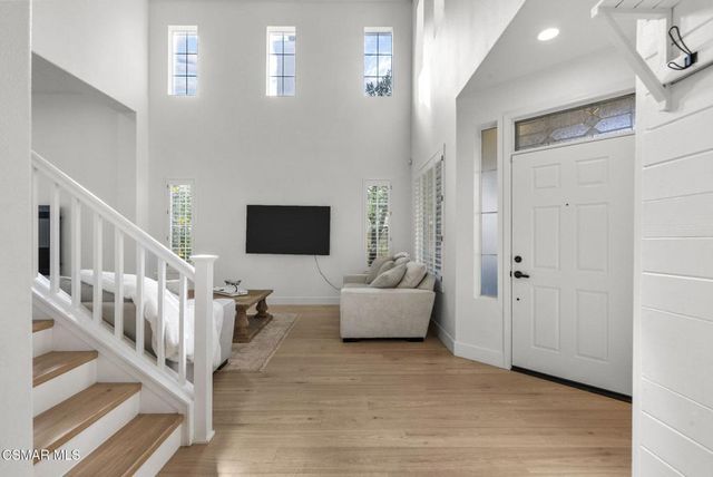 2648 Fallen Leaf Court, Simi Valley, CA 93063