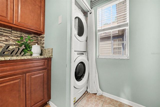 945 BAKEWELL COURT 205, Lake Mary, FL 32746