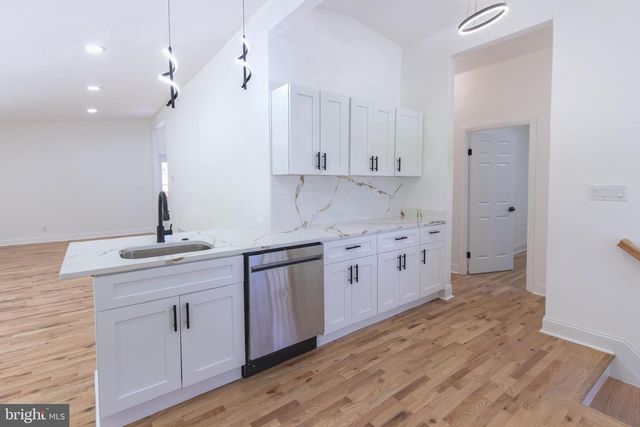 8206 ARROWHEAD RD, Pikesville, MD 21208