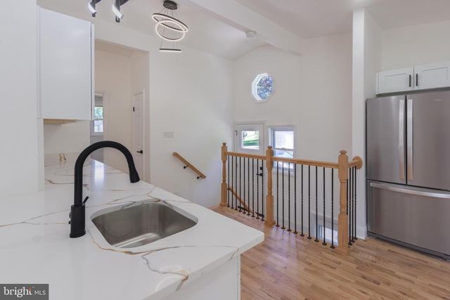 8206 ARROWHEAD RD, Pikesville, MD 21208