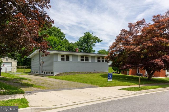 8206 ARROWHEAD RD, Pikesville, MD 21208