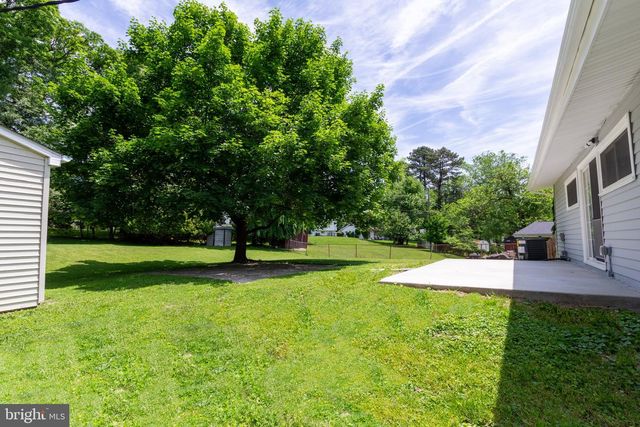 8206 ARROWHEAD RD, Pikesville, MD 21208