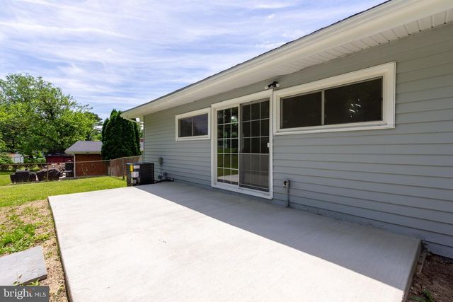 8206 ARROWHEAD RD, Pikesville, MD 21208