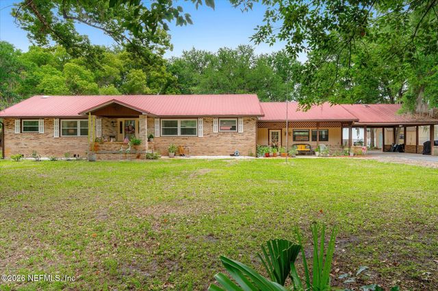 500 WALNUT Street, Welaka, FL 32193