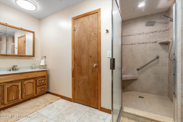 500 WALNUT Street, Welaka, FL 32193