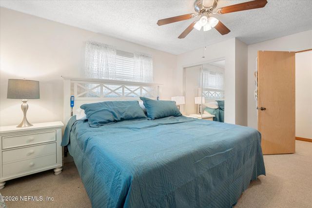 500 WALNUT Street, Welaka, FL 32193
