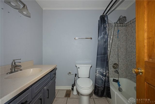833 Lea Castle Place, Miamisburg, OH 45342