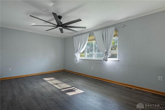 833 Lea Castle Place, Miamisburg, OH 45342