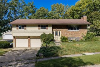 833 Lea Castle Place, Miamisburg, OH 45342