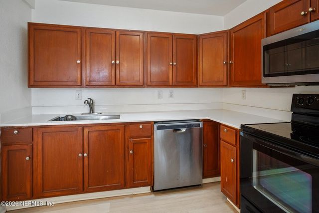 6728 EAST Road, Jacksonville, FL 32216