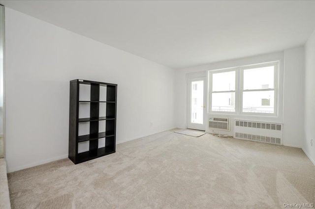 522 Shore Road 2V V, Long Beach, NY 11561