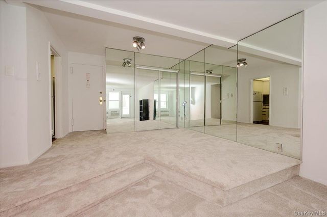 522 Shore Road 2V V, Long Beach, NY 11561