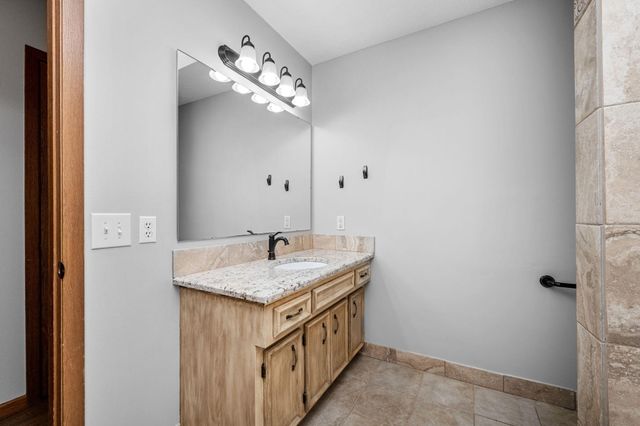 8654 134th Street W, Apple Valley, MN 55124