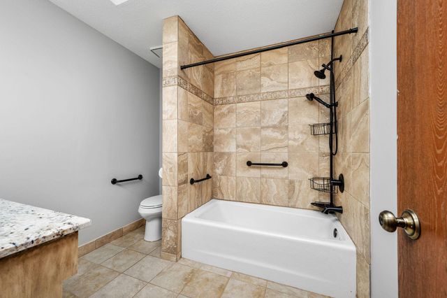 8654 134th Street W, Apple Valley, MN 55124