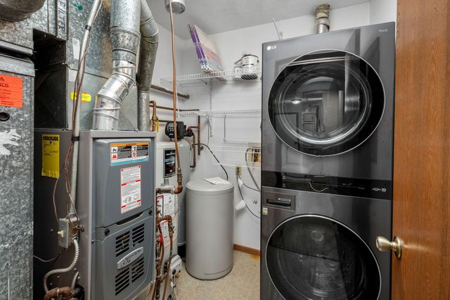 8654 134th Street W, Apple Valley, MN 55124