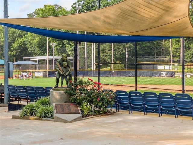 4304 Berkford NE Circle, Brookhaven, GA 30319