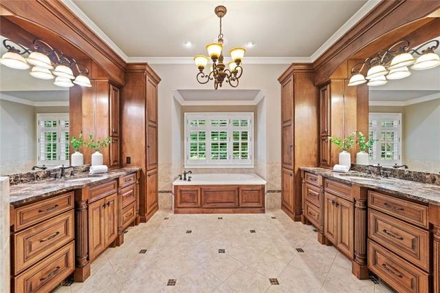 4304 Berkford NE Circle, Brookhaven, GA 30319