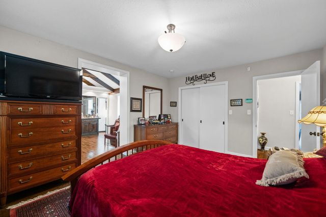 1121 S Crest Road, Rossville, GA 30741