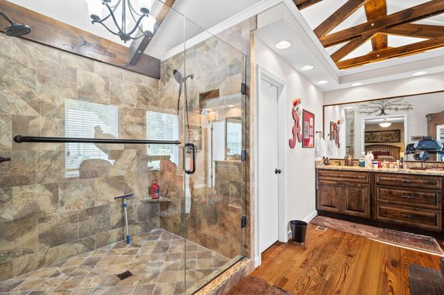 1121 S Crest Road, Rossville, GA 30741