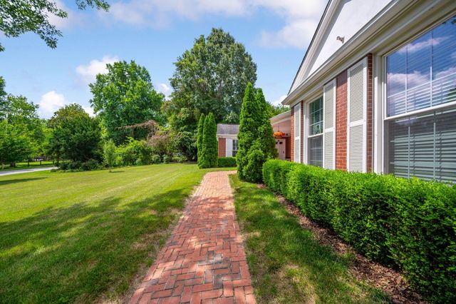 1121 S Crest Road, Rossville, GA 30741