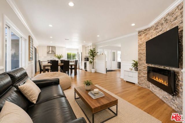 1918 Highland Oaks Drive, Arcadia, CA 91006