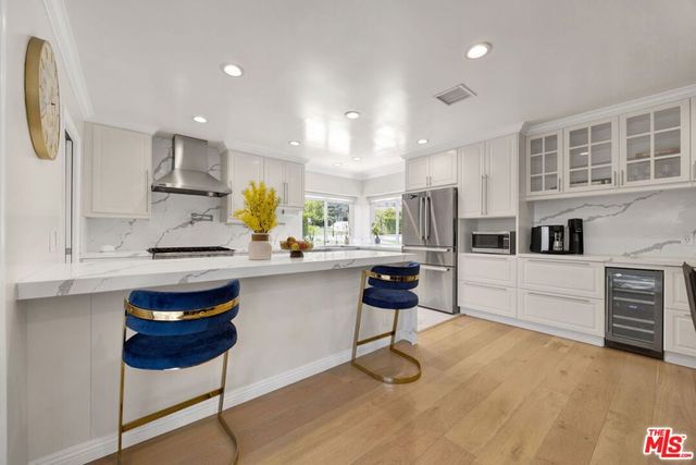 1918 Highland Oaks Drive, Arcadia, CA 91006