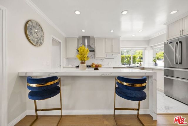 1918 Highland Oaks Drive, Arcadia, CA 91006