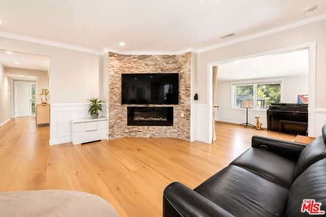 1918 Highland Oaks Drive, Arcadia, CA 91006