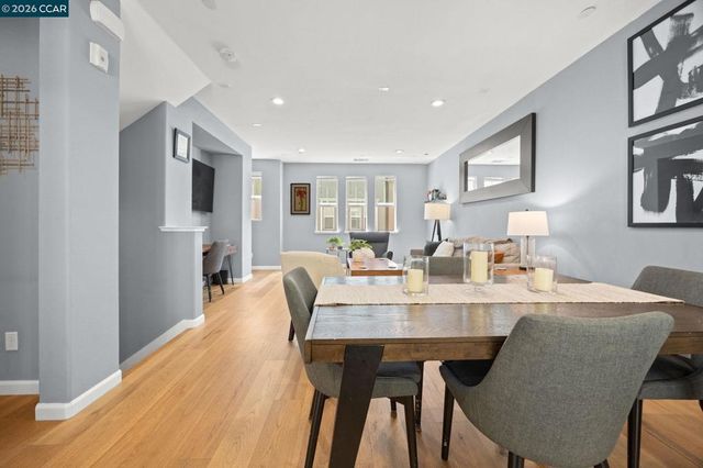 1147 Martin Luther King Dr, Hayward, CA 94541