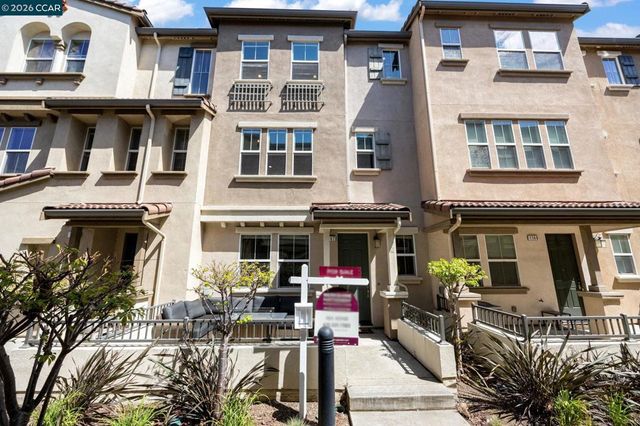 1147 Martin Luther King Dr, Hayward, CA 94541