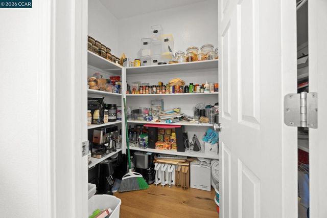 1147 Martin Luther King Dr, Hayward, CA 94541