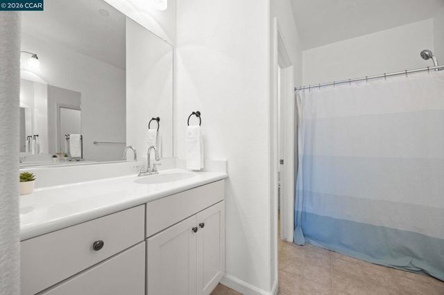 1147 Martin Luther King Dr, Hayward, CA 94541