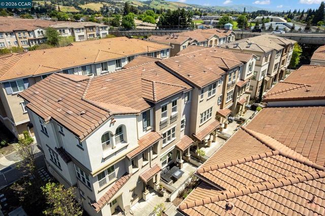 1147 Martin Luther King Dr, Hayward, CA 94541