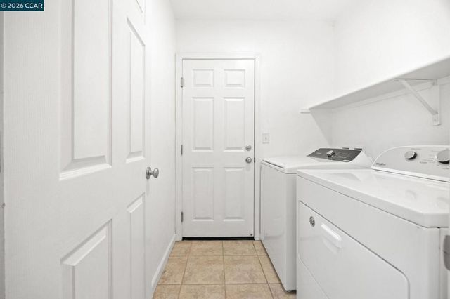 1147 Martin Luther King Dr, Hayward, CA 94541