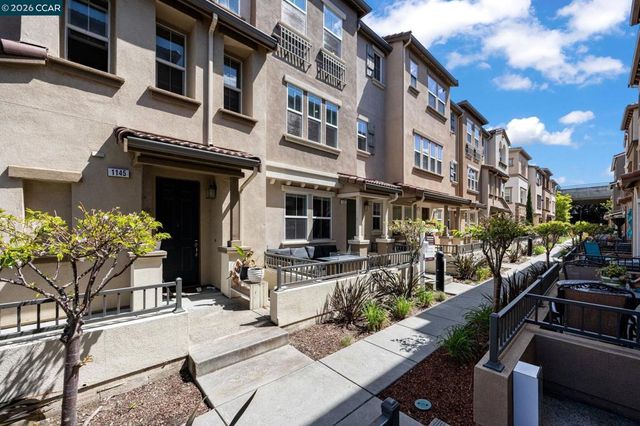 1147 Martin Luther King Dr, Hayward, CA 94541