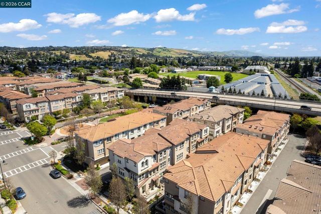 1147 Martin Luther King Dr, Hayward, CA 94541