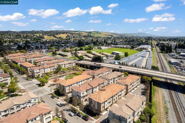 1147 Martin Luther King Dr, Hayward, CA 94541