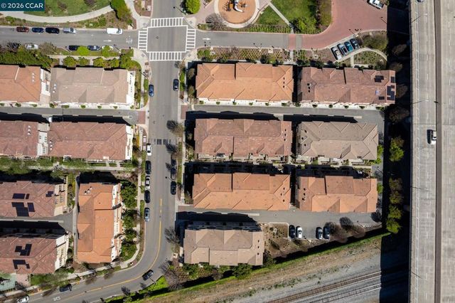 1147 Martin Luther King Dr, Hayward, CA 94541