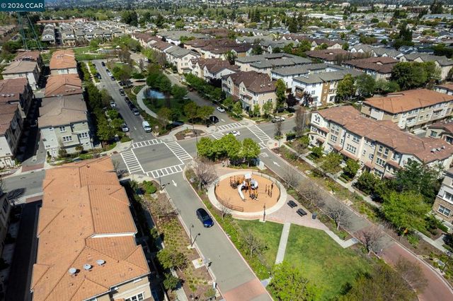 1147 Martin Luther King Dr, Hayward, CA 94541