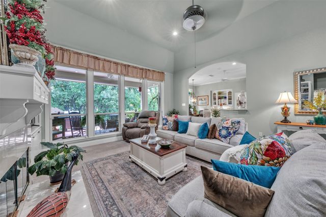 2001 Country Brook Drive, Weatherford, TX 76087