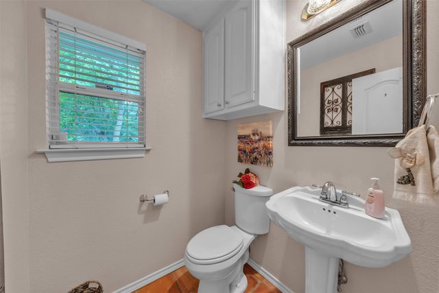 2001 Country Brook Drive, Weatherford, TX 76087