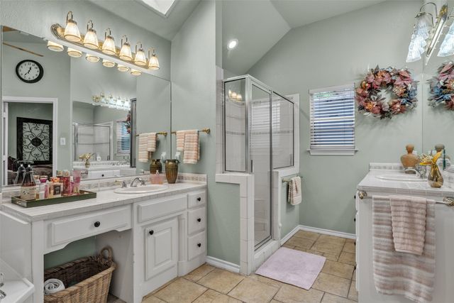 2001 Country Brook Drive, Weatherford, TX 76087